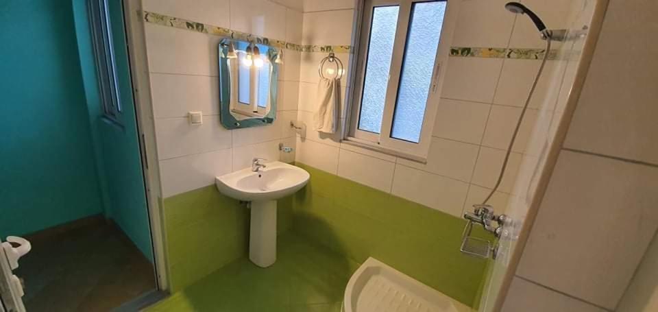 Enjoy Apartment Sarandë Eksteriør billede